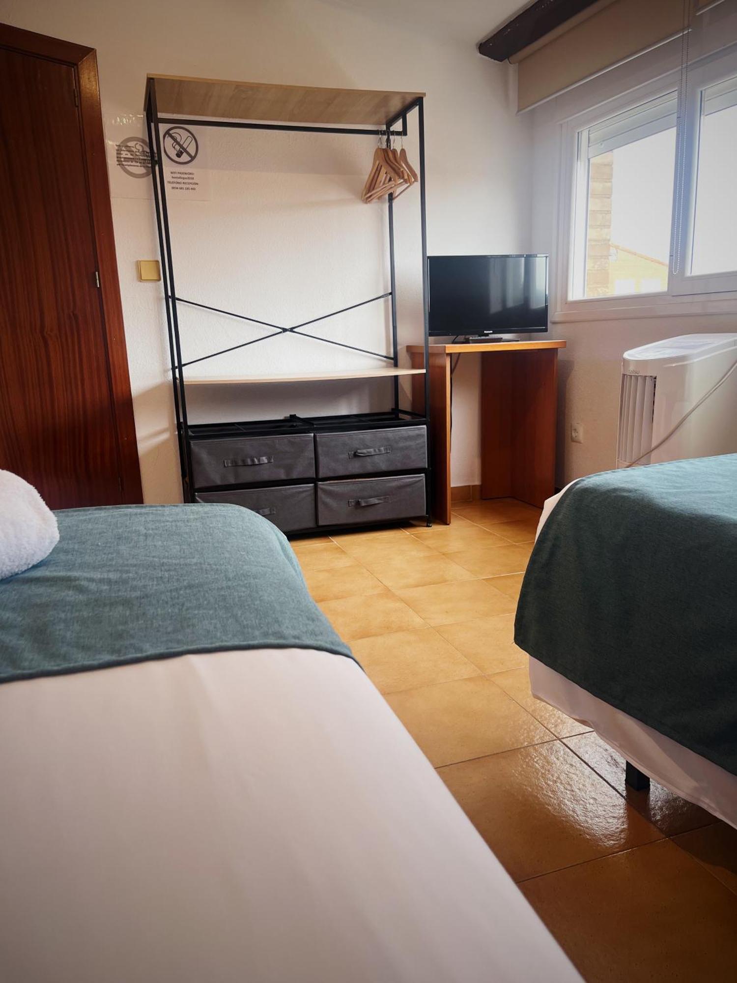 Hostal Legaz Funes 외부 사진