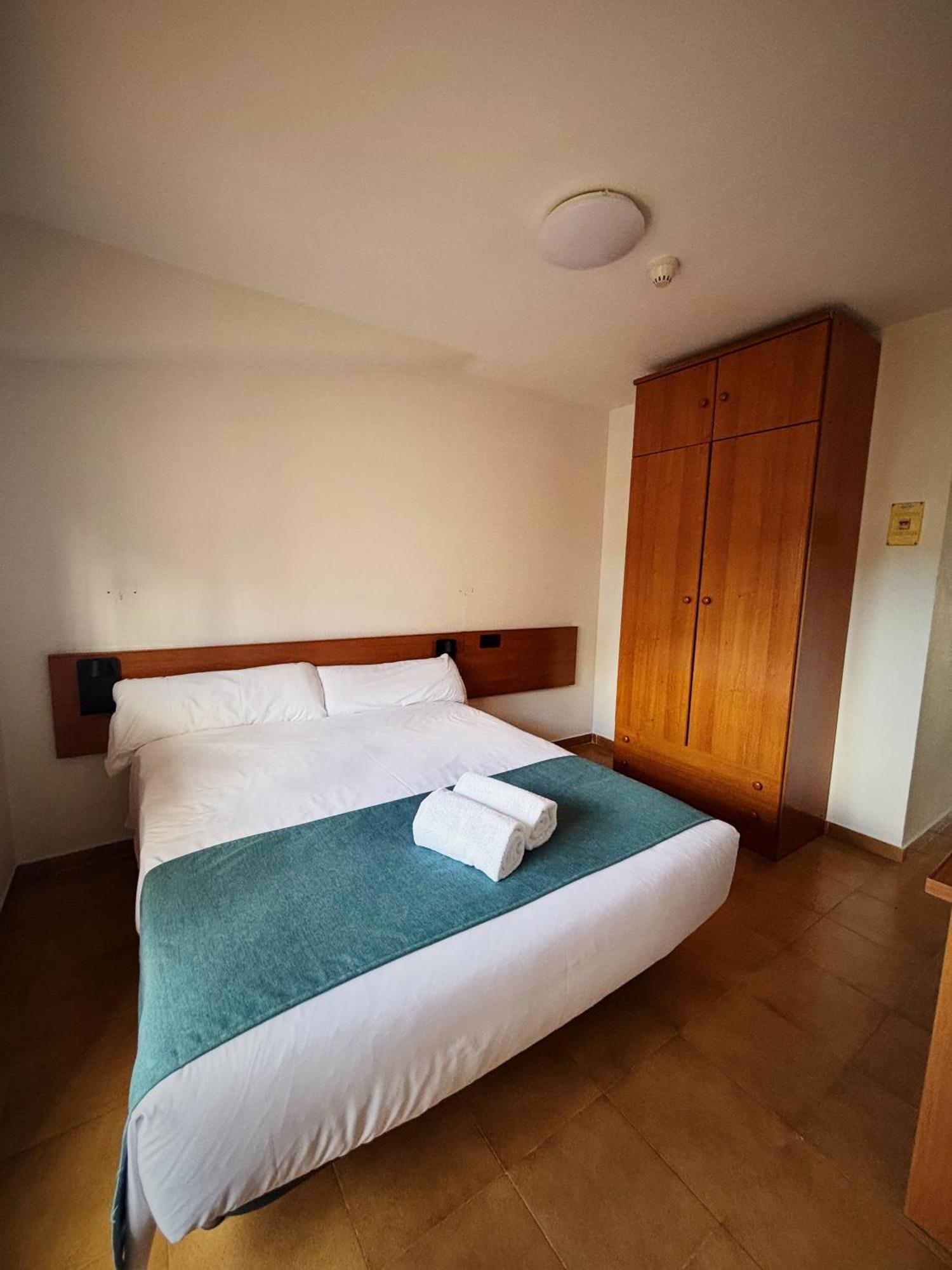 Hostal Legaz Funes 외부 사진