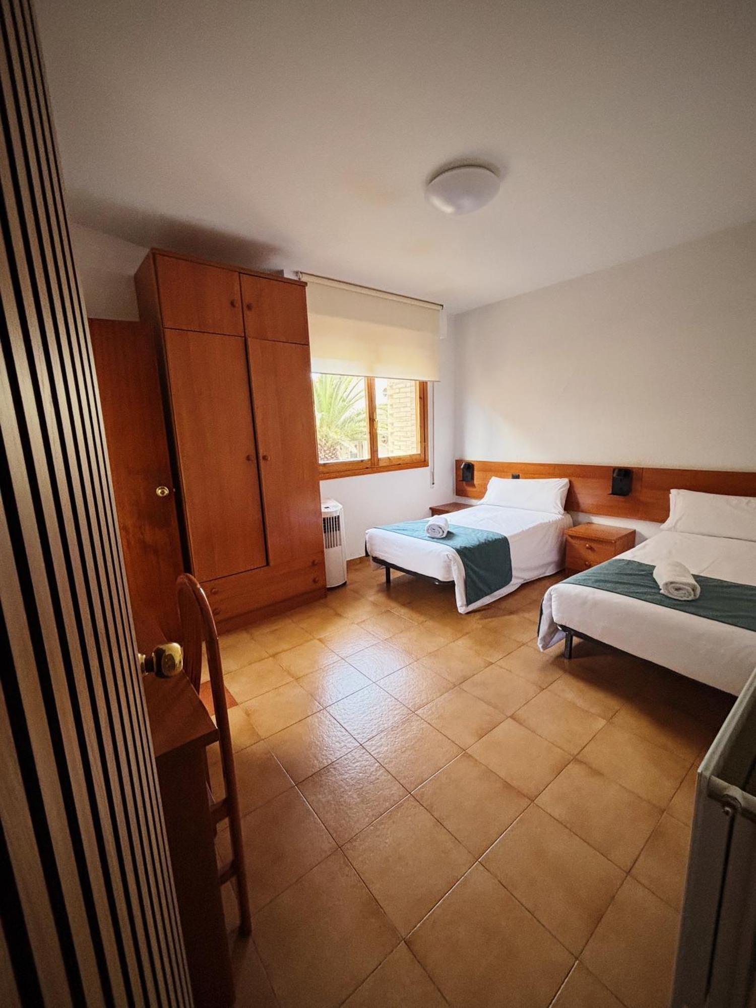 Hostal Legaz Funes 외부 사진