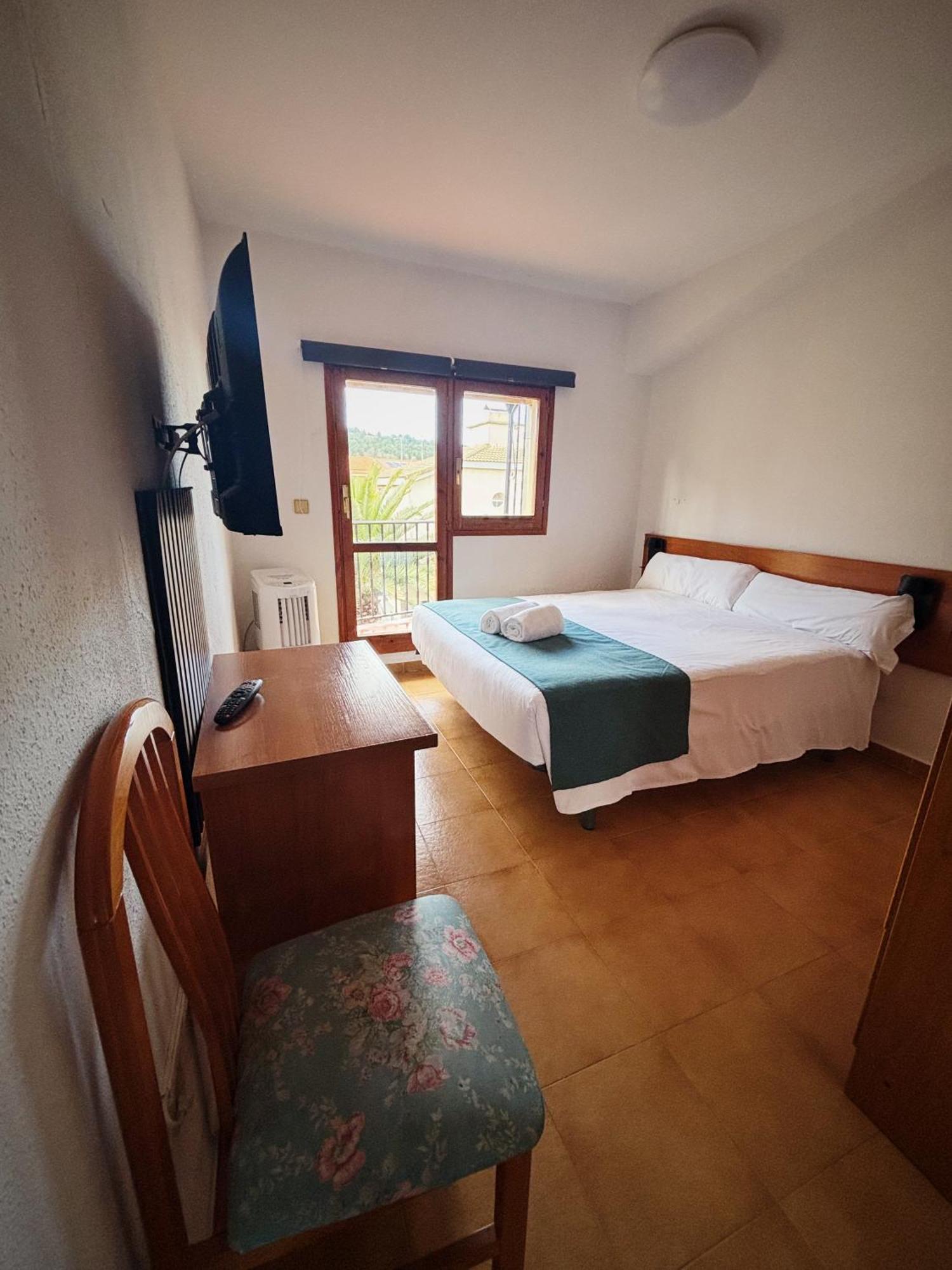Hostal Legaz Funes 외부 사진