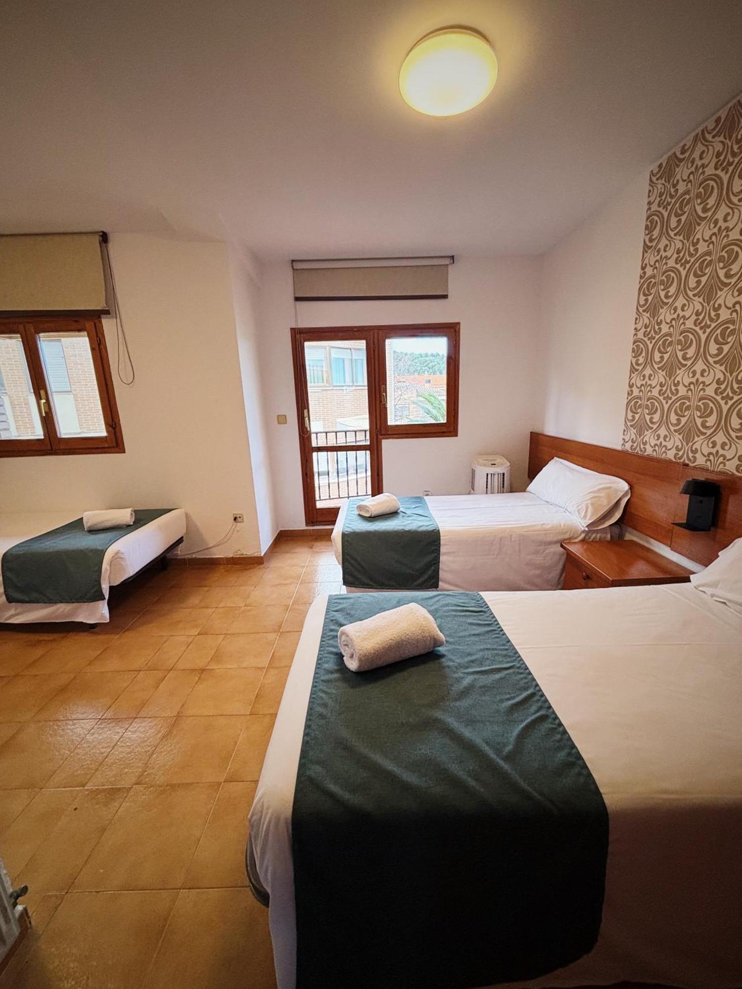 Hostal Legaz Funes 외부 사진