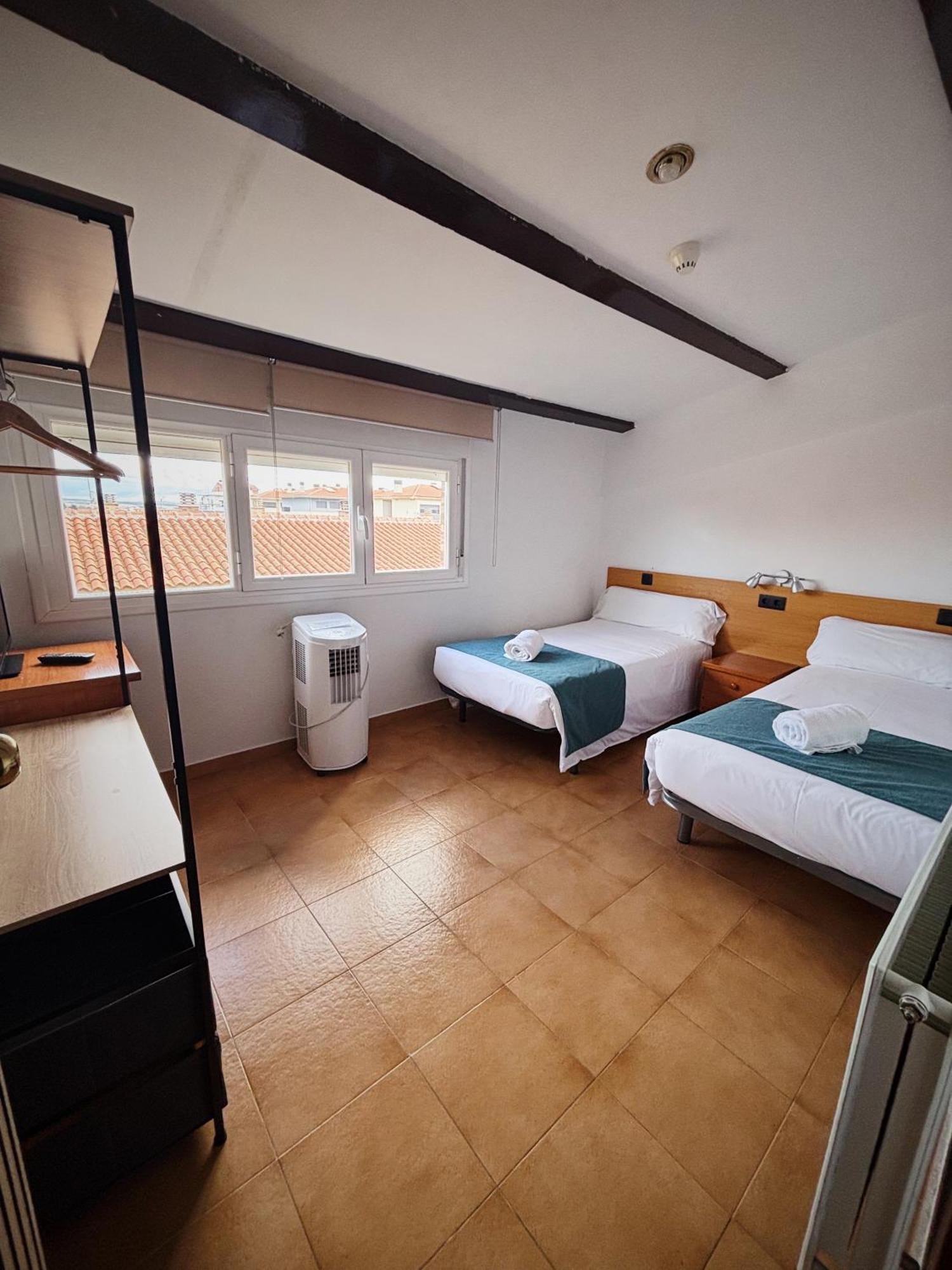 Hostal Legaz Funes 외부 사진