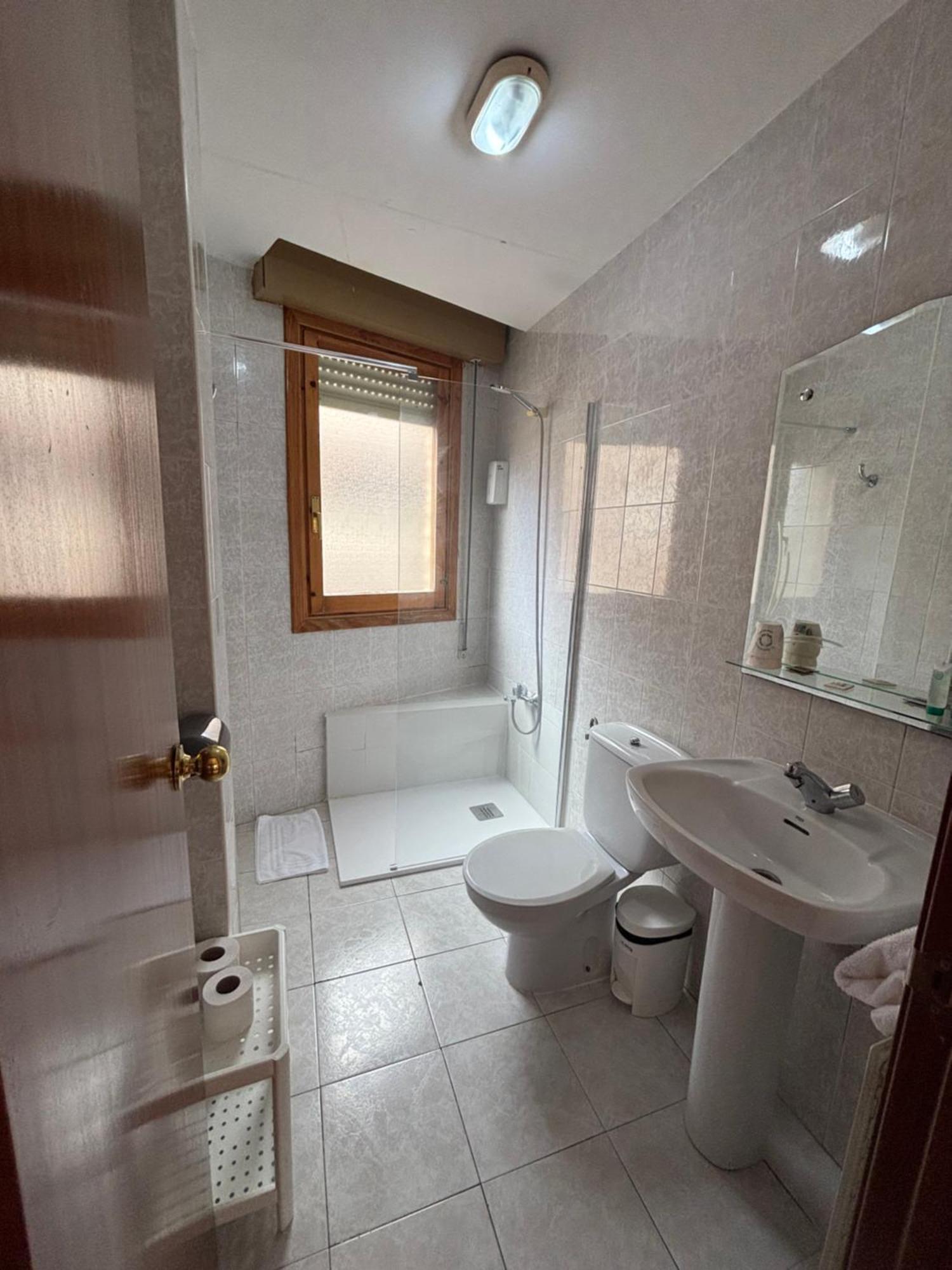 Hostal Legaz Funes 외부 사진
