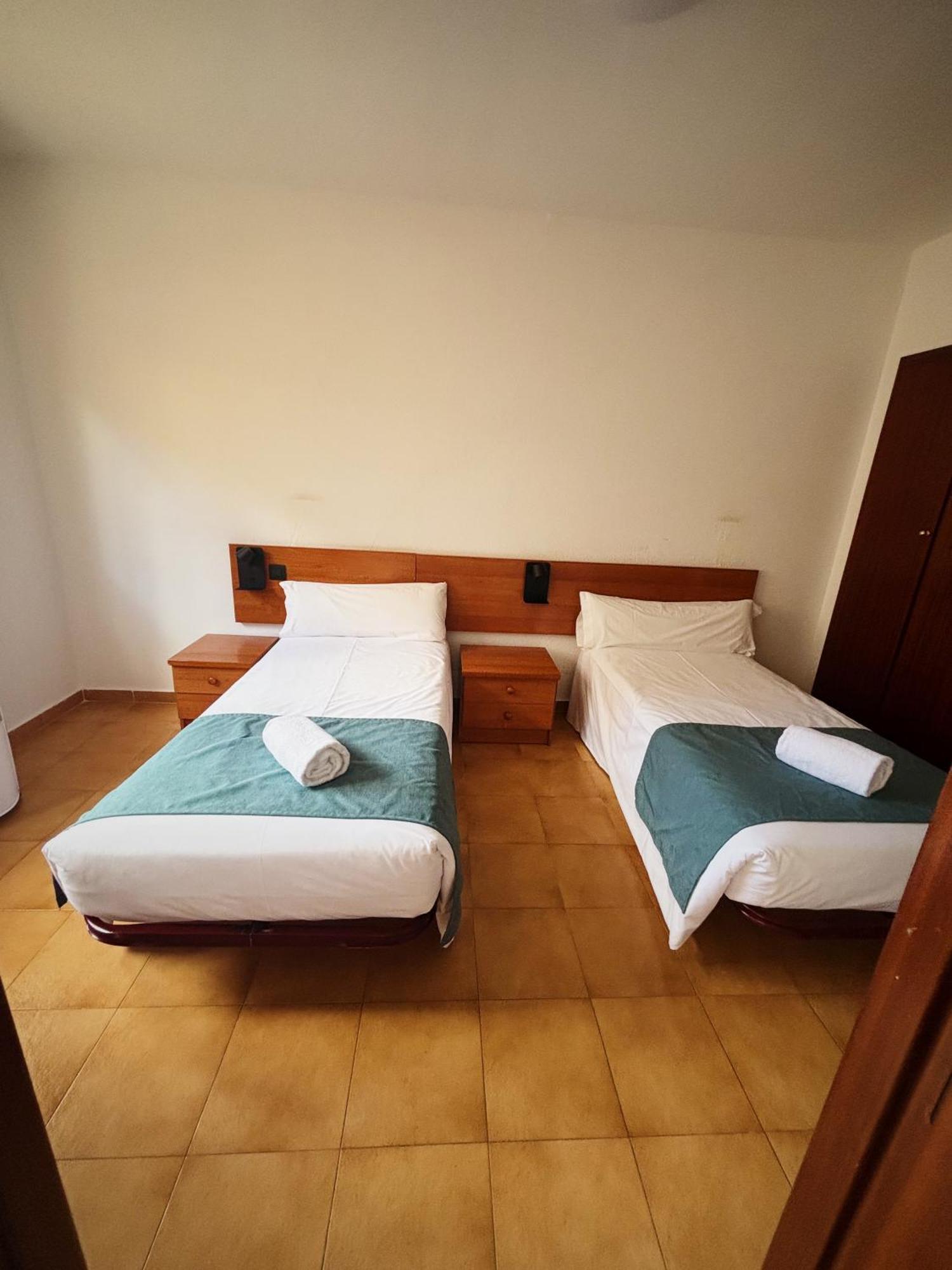 Hostal Legaz Funes 외부 사진