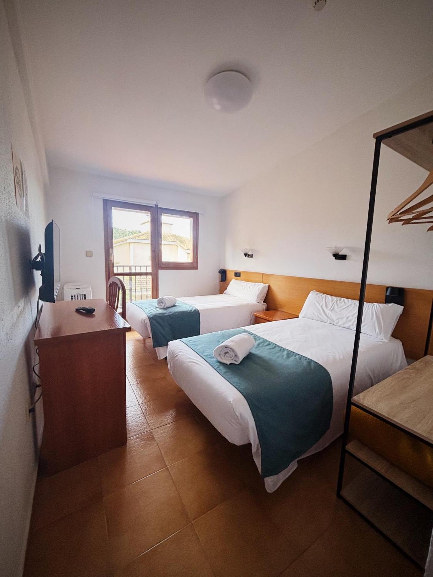 Hostal Legaz Funes 외부 사진