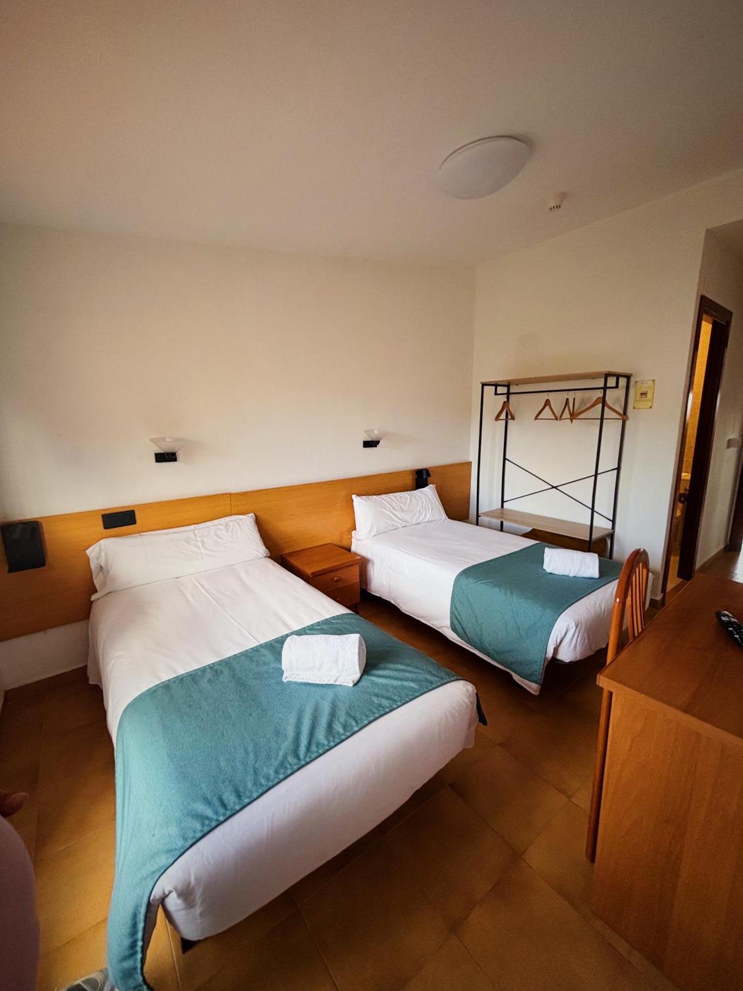 Hostal Legaz Funes 외부 사진