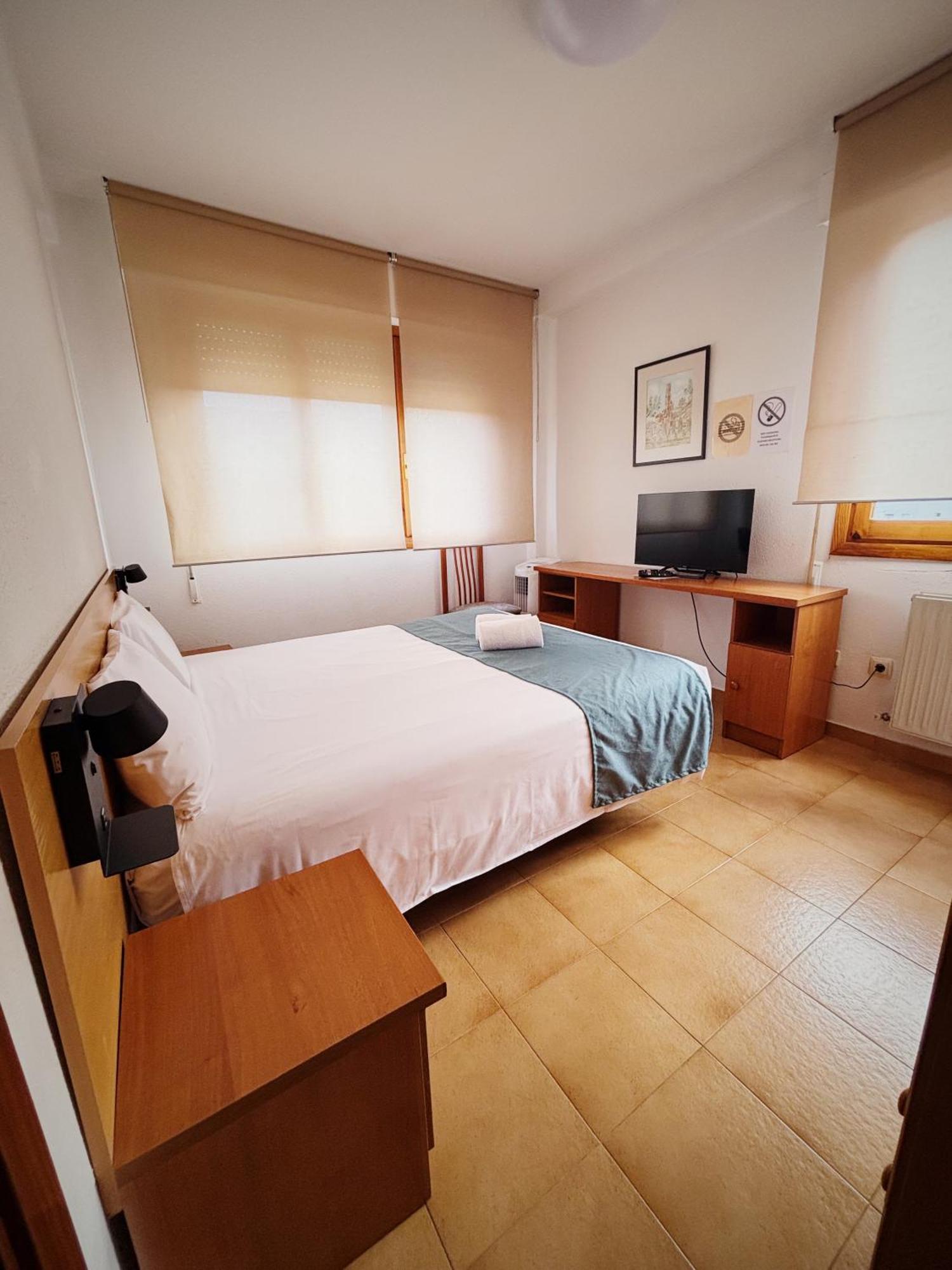 Hostal Legaz Funes 외부 사진